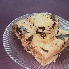 A picture of Eggless cake.