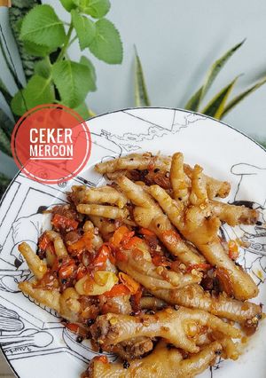 A picture of Ceker Mercon.