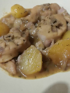 Una foto de Conejo olla gm