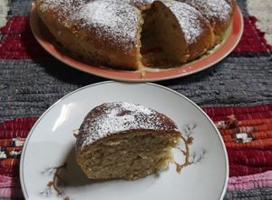 Una foto de Bollos de pan con crema de leche😋😋😘