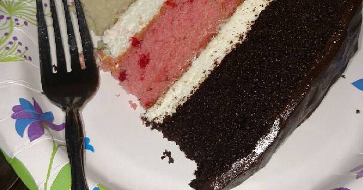 Vanilla Dream Cake with Raspberries
