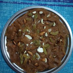 A picture of Besan ka Halwa.