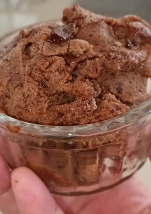 Una foto de Helado de guineo maduro (banana) y chocolate