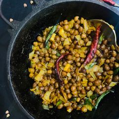 Ajwain wali kala chana (Black chickpeas with carom seeds) A picture of Ajwain wali kala chana (Black chickpeas with carom seeds).