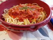 Una foto de pasta con picadillo