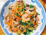 Thịt heo rừng xào rau càng cua