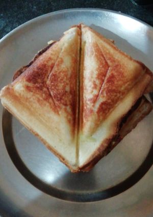 A picture of Cheese sandwich.