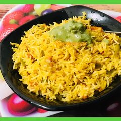 A picture of Tricolour fried rice.
