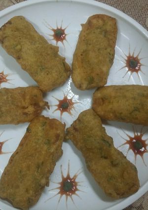 A picture of Bread Pakodas.