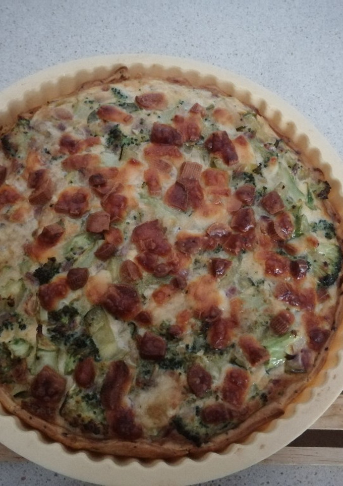 Una foto de Quiche brócoli y queso