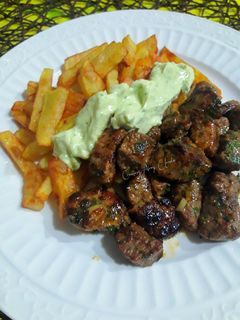 Una foto de Pinchitos de ternera con mix tandoori como especia principal