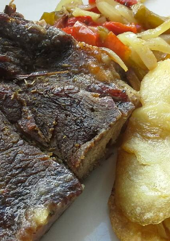 Una foto de Aguja de ternera al horno