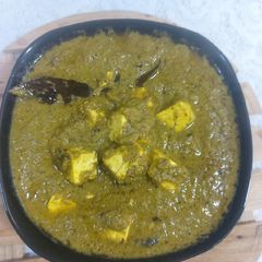 A picture of Hadrabadi paneer.