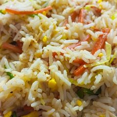 A picture of Restaurant Style Chicken Fried Rice🍚.