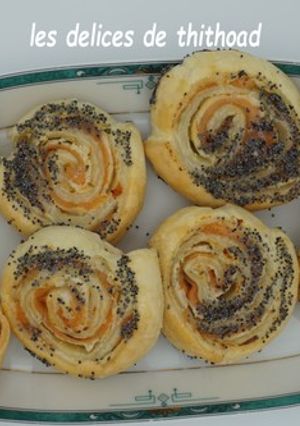 Une photo de Feuilletés saumon et pavot