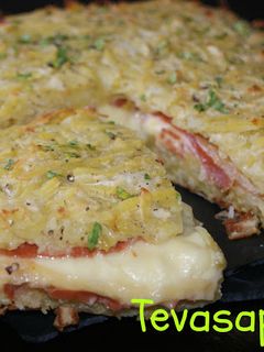 Una foto de Pastel de patata, jamón y queso