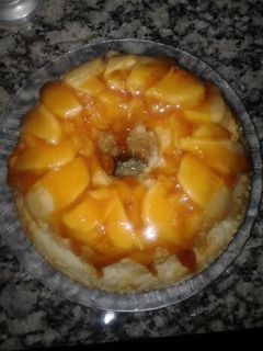 Una foto de Torta invertida de peras🍐🍐🍐