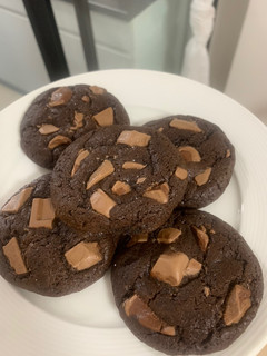 A picture of Olive Oil Dark Chocolate Cookies.