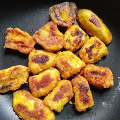 A picture of केळ्यांचे काप.