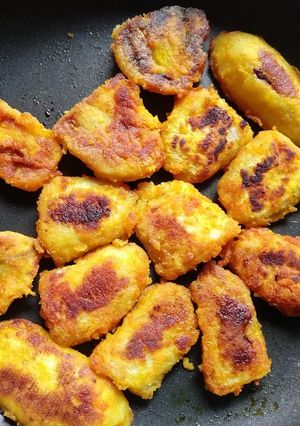 A picture of केळ्यांचे काप.