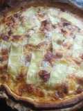 Quiche de Alcachofa, Jamón, Cebolla Caramelizada y Brie