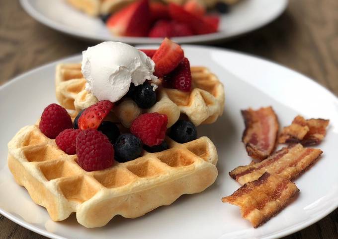 vegan waffles recipe main photo