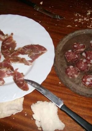 Una foto de Bondiolita para hacer una picadita