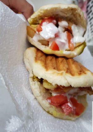 صورة لوصفة شاورما دجاج بعجينة التوست