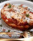 Tosta de pollo a la parmesana