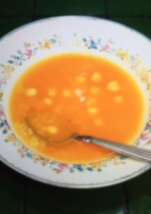 Una foto de Sopa de garbanzos con arroz