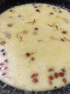 रव्याची खीर (rava kheer recipe in marathi) रेसिपी चे मुख्य फोटो