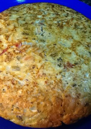 Una foto de Tortilla de berenjenas y bacon a la barbacoa