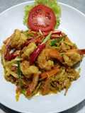 กุ้งผัดผงกะหรี่