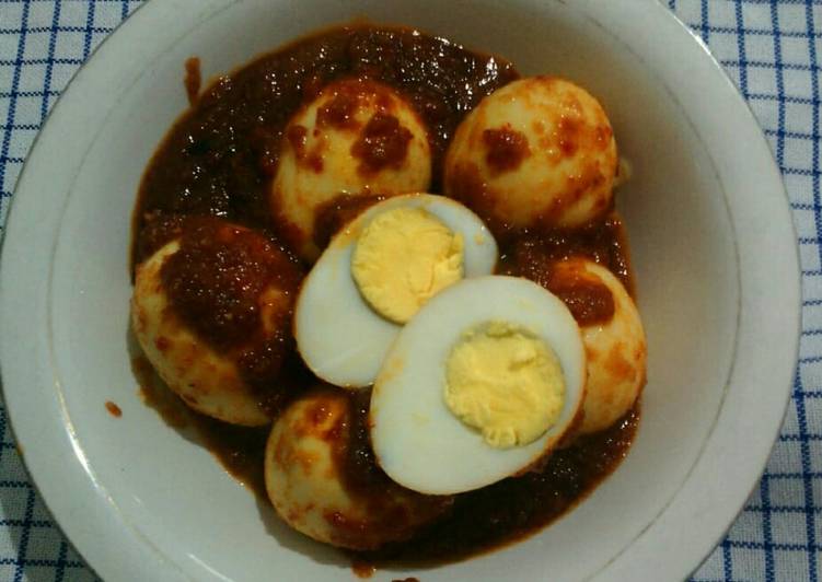 Hintalu Masak Habang (Telur Bumbu Bali Banjar)