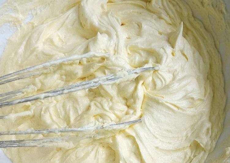 Recipe of Award-winning Vanilla Buttercream icing