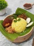 Nasi Kuning Hintalu Masak Habang Khas Banjar