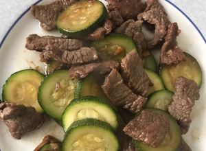 Foto resep Menu Keto diet, Tumis daging+Zuchini