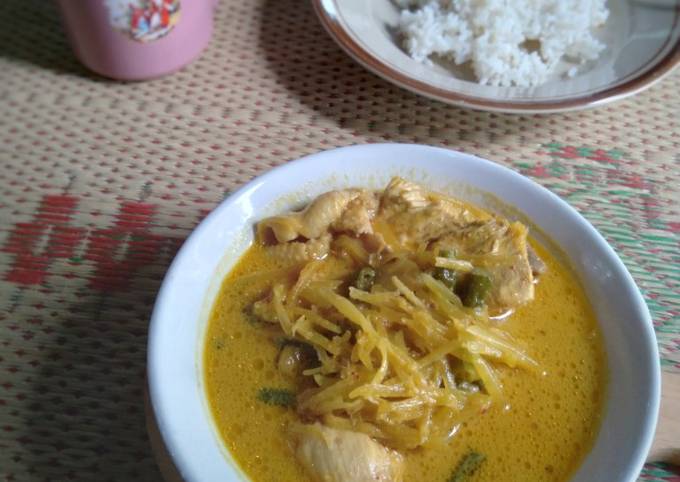 Gulai Ayam Pepaya Kacang