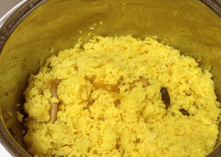 Nasi Kuning ala Magiccom