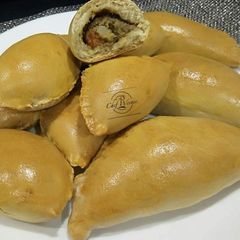 A picture of Naija style meatpie.