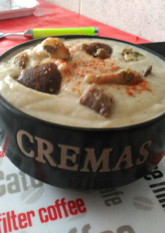 Una foto de Puré de setas de cultivo