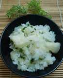 Xôi sắn (trong nam gọi là củ mì)