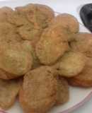 Tortitas de polvo de pescado seco y especias a lo barroco para cuaresma en sala de miel de maguey