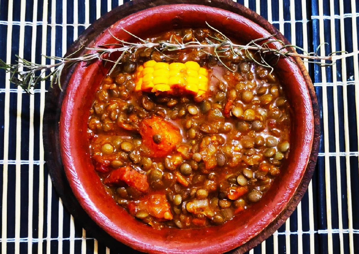 Guiso de lentejas con azúcar negra
