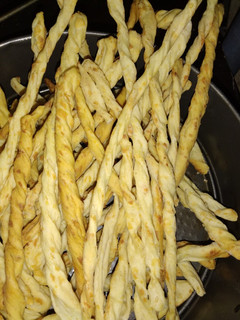 Una foto de Grisines de queso súper crocantes
