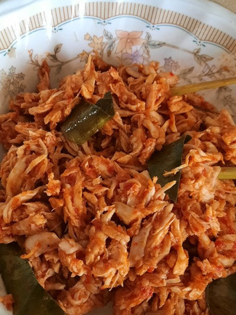 Anti Ribet, Buat Ayam Suwir Pedas Manis Menu Enak