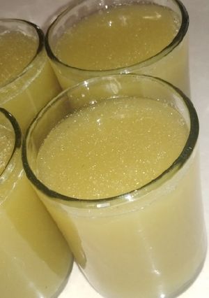 A picture of Sugarcane juice.