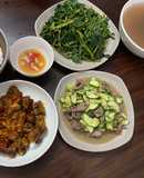 Thịt bò xào bí ngòi