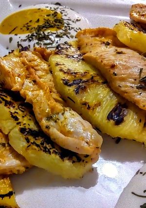 Una foto de PECHUGA De Pollo a la Mostaza con Piña...!🍍