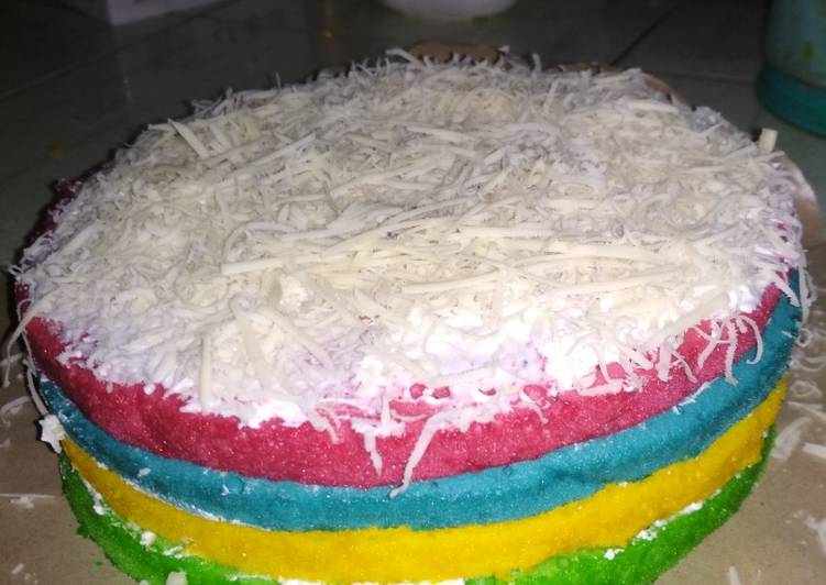 Resep Rainbow cake kukus lembut dan simple Anti Gagal